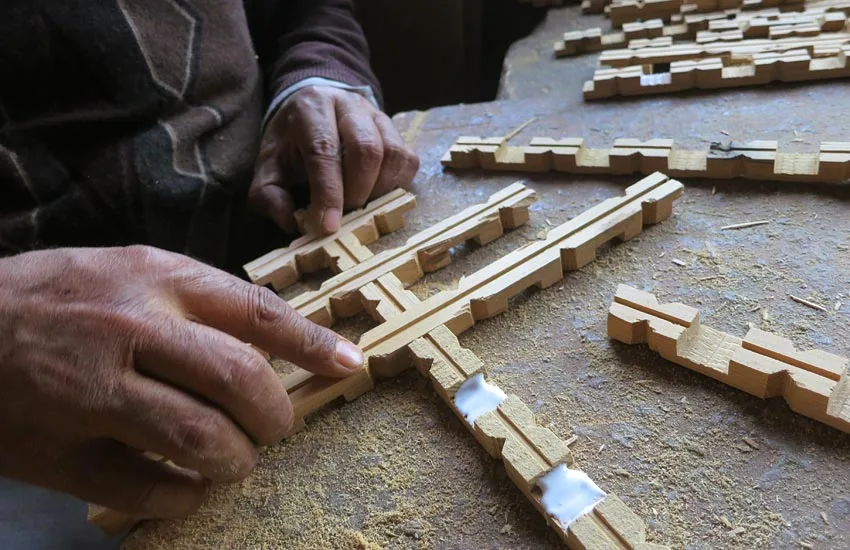 kashmiri pinjakari