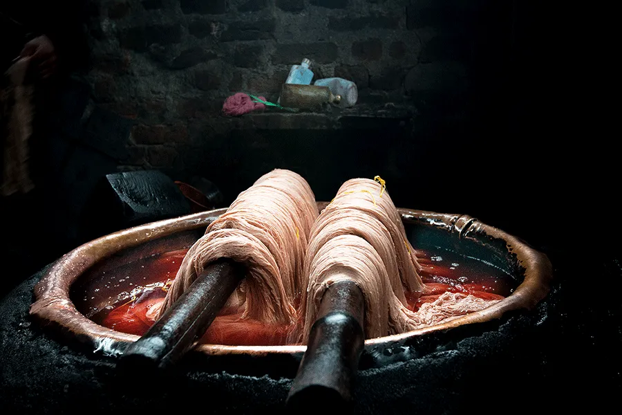 Kashmiri carpet weaving